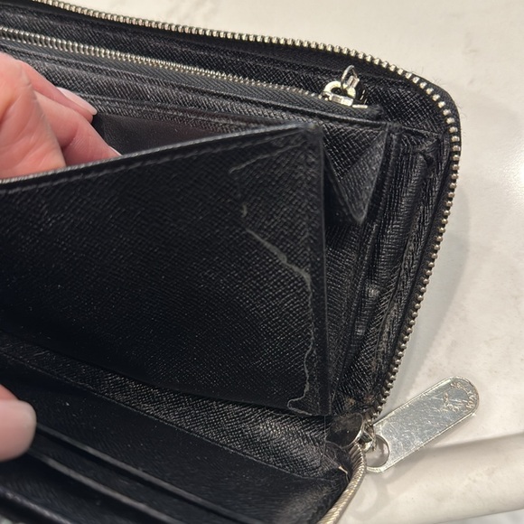 Louis Vuitton Black Epi long wallet - Picture 9 of 9